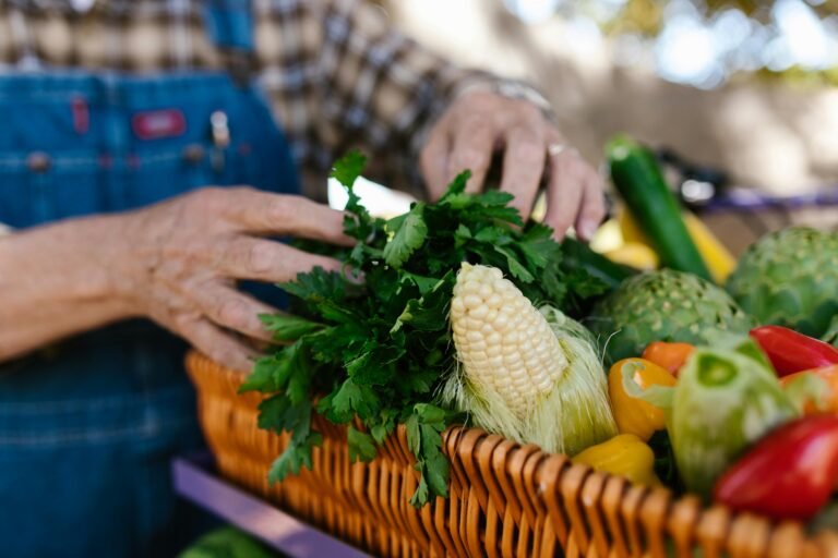 How to Grow Your Own Food in Difficult Economic Times: Gardening Tips for Small Spaces and Balconies